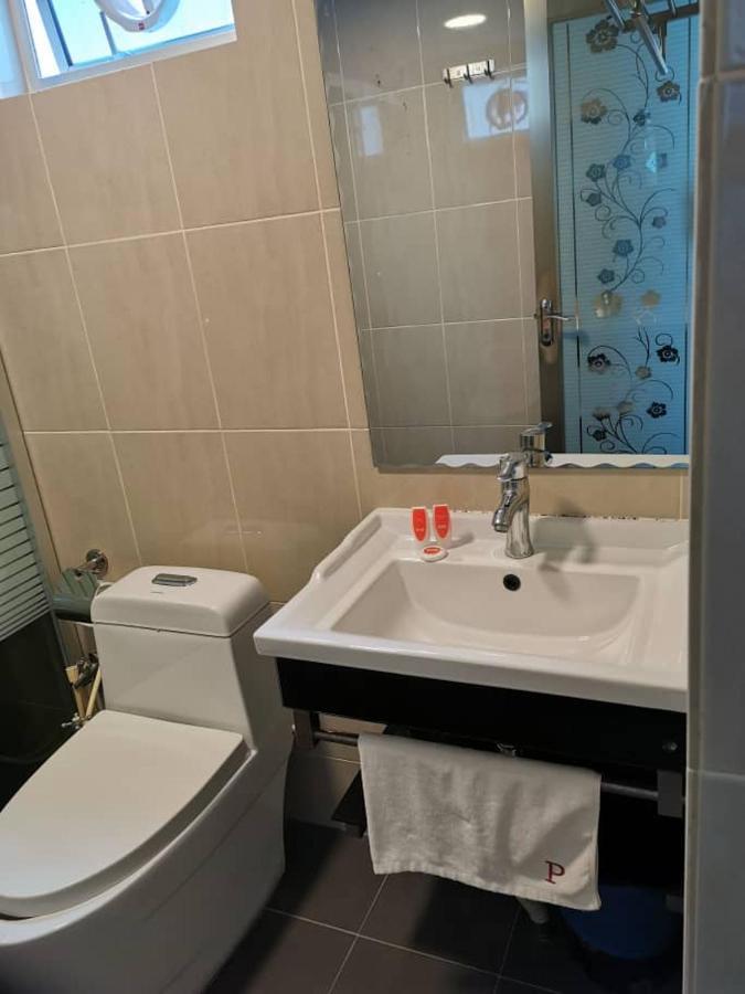 Palace Inn Miri Eksteriør billede