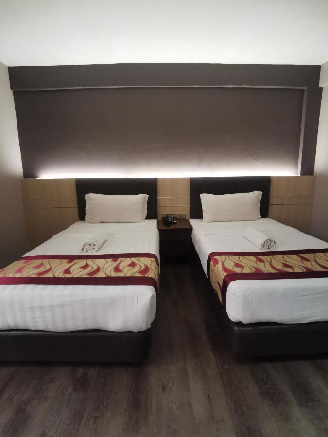 Palace Inn Miri Eksteriør billede